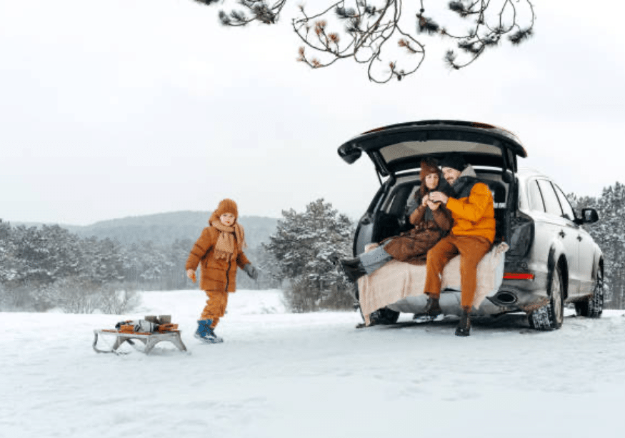 family on year-end trip in the snow for checklist blog